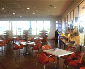 McFeeters Motor Museum And Visitor Information Centre - E Caravan Parks 4