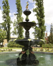 Victory Memorial Gardens - E Caravan Parks 1
