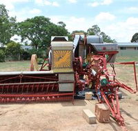 Ed's Old Farm Machinery Museum - E Caravan Parks