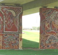 Cowra Bridge Pylons - E Caravan Parks