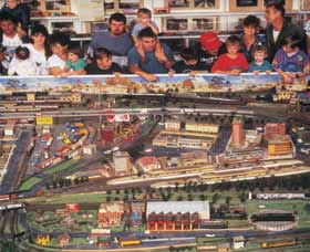 Cowra Fun Museum - E Caravan Parks 0