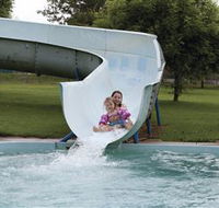 Albury Swim Centre - E Caravan Parks