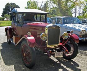 Ricks Auto Museum - E Caravan Parks 2