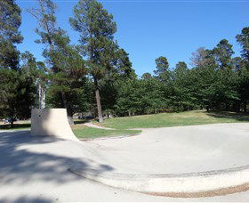 Fadden Pines Playground - E Caravan Parks 1