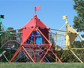 Fadden Pines Playground - E Caravan Parks 0