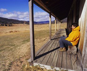 Namadgi National Park And Visitors Centre - E Caravan Parks 0