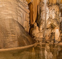 Junction Cave - E Caravan Parks