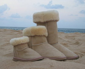 Blue Mountains Ugg Boots - E Caravan Parks 0