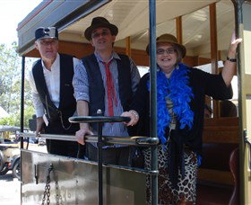 Valley Heights Locomotive Depot Heritage Museum - E Caravan Parks 5