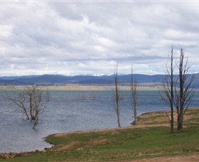 Lake Eucumbene - E Caravan Parks 0