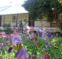 Raglan Gallery And Cultural Centre - E Caravan Parks