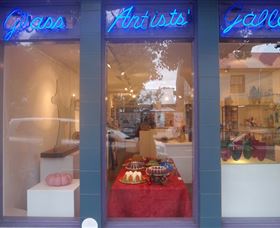 Glass Artists Gallery - E Caravan Parks 0