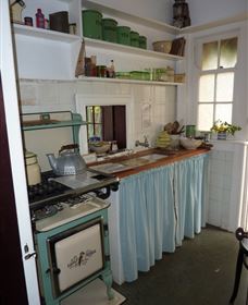 Nutcote - May Gibbs' Home - House Museum - E Caravan Parks 3