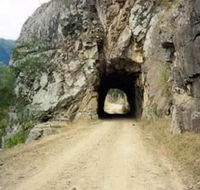 Old Glen Innes Road and the Historic Tunnel Grafton - E Caravan Parks