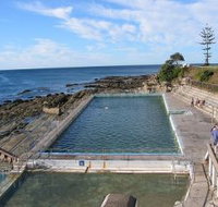 The Entrance Ocean Baths - E Caravan Parks