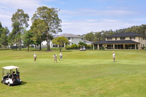 Emerald Downs Golf Course - E Caravan Parks 3