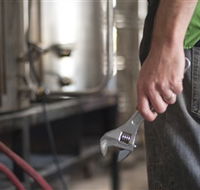 HopDog Beer Works Brewery - E Caravan Parks