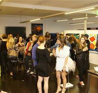 Bondi Art Lounge - E Caravan Parks