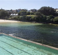 Clovelly Beach - E Caravan Parks