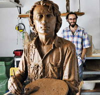 Damien Lucas Sculpture and Design - E Caravan Parks