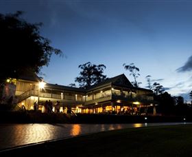 Bonville Golf Resort - E Caravan Parks 2