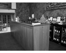 Roses Vineyard And Animal Farm - E Caravan Parks 0