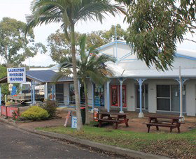 Laurieton Riverside Seafoods - E Caravan Parks 0