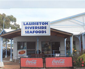 Laurieton Riverside Seafoods - E Caravan Parks 1