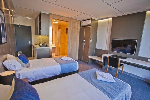 Kings Park Accommodation - E Caravan Parks 0