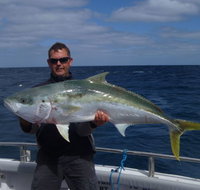 Reef Encounters Fishing Charters. - E Caravan Parks