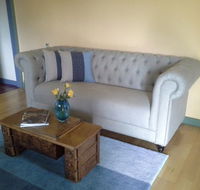 Blue House at Mountainside Wines - E Caravan Parks