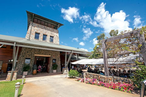 Sirromet Wines - E Caravan Parks 1