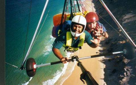 David Cookman–Sunshine Coast Hang Gliding - E Caravan Parks 0