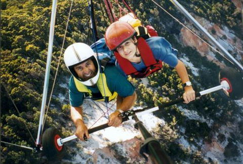 David Cookman–Sunshine Coast Hang Gliding - E Caravan Parks 2