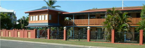 The Gallery On The Beach Cairns - E Caravan Parks 0