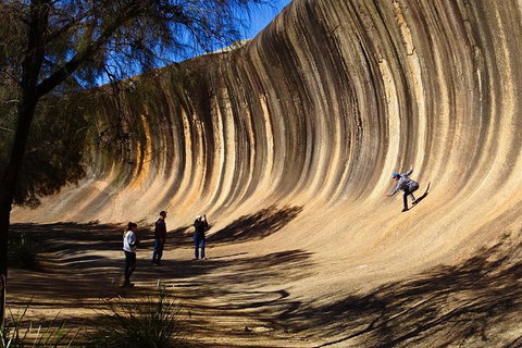 The Big Wave Rock (Private) Day Tour - E Caravan Parks 0