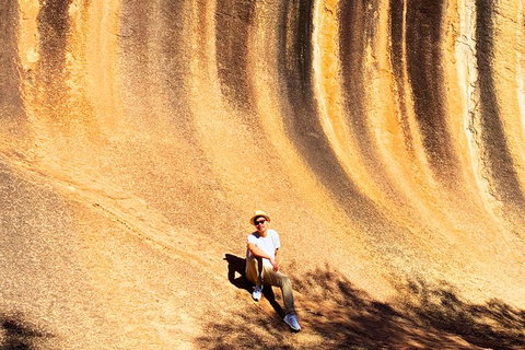 The Big Wave Rock (Private) Day Tour - E Caravan Parks 11