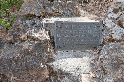 Ngilgi Cave Semi-guided Tour - E Caravan Parks 6