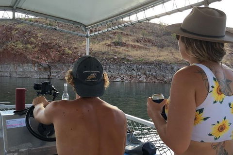 Lake Argyle BBQ Pontoon Hire Half Day - E Caravan Parks 8