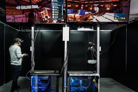 Virtual Reality Gaming Experience In Melbourne - E Caravan Parks 3