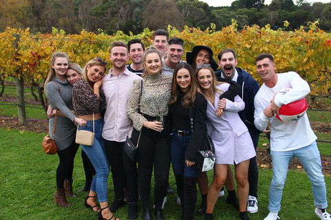 Rick's Wine Tours - E Caravan Parks 0