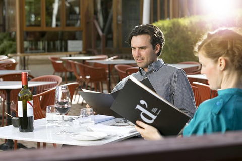 D'Arenberg McLaren Vale: The Blending Bench And 8-Course Degustation With Wine Pairing - E Caravan Parks 1