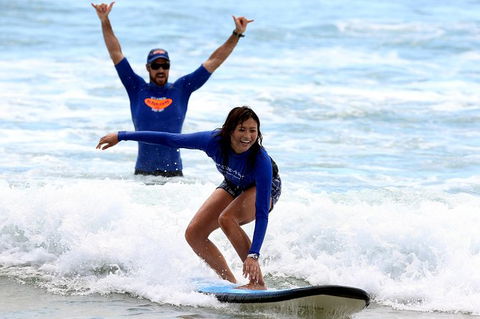 Learn To Surf At Surfers Paradise On The Gold Coast - E Caravan Parks 5