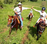 Country Day Ride from Mt Goomboorian with Rainbow Beach Horse Rides - E Caravan Parks