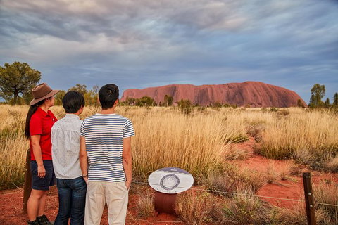 Uluru Sunrise And Kata Tjuta Half Day Trip - E Caravan Parks 17