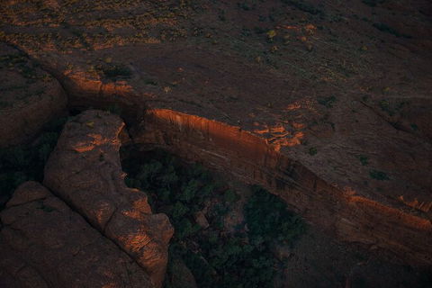 Kings Canyon Helicopter Tour - E Caravan Parks 5