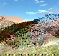 East MacDonnell Ranges 1 Day 4WD Tour - E Caravan Parks