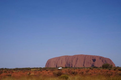 Best Of Ayers Rock: Sunset Uluru And Sunrise Kata Tjuta Small Group Tours - E Caravan Parks 9