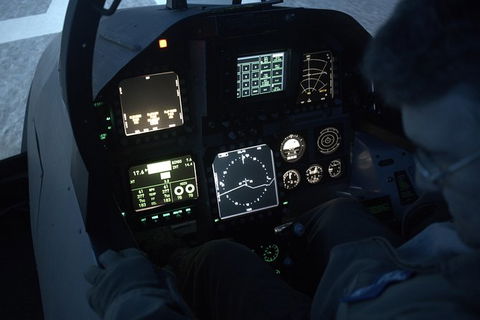 F-18 Combat Fighter Flight Simulator: 60 Minutes - E Caravan Parks 1