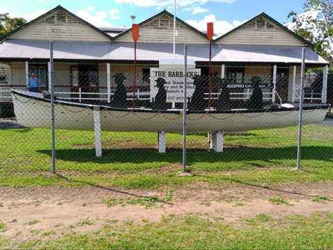 C.Q. Military And Artifacts Museum - E Caravan Parks 0